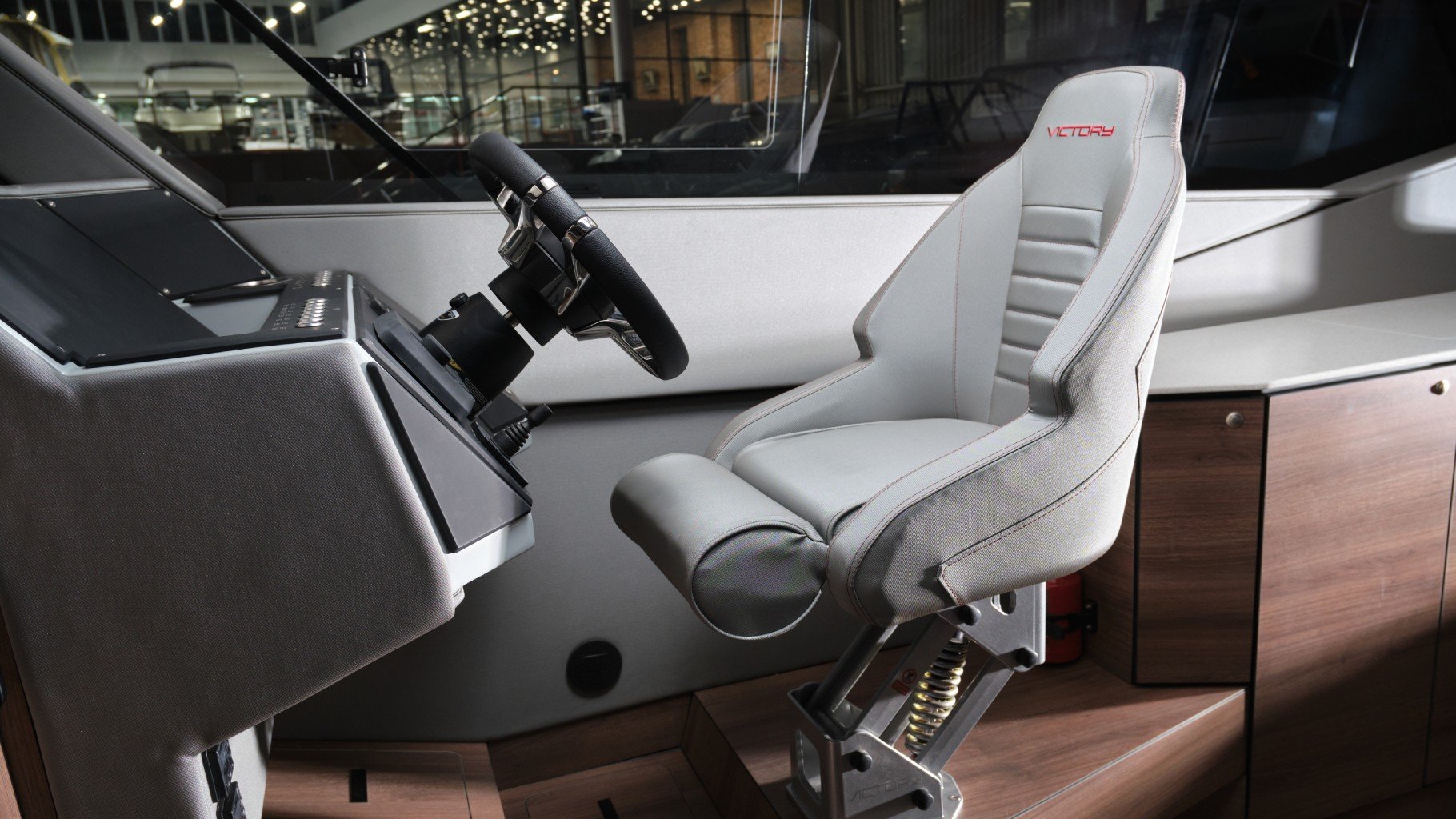 фото Лодка Victory A8 Cabin