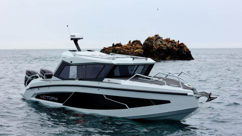 фото Лодка Victory A8 Cabin